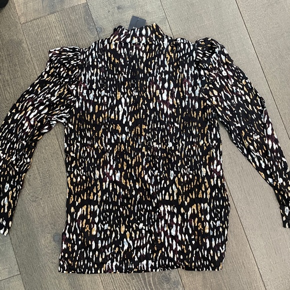 Leopard print long sleeved top NWT UK 8 US 4 - Picture 1 of 3